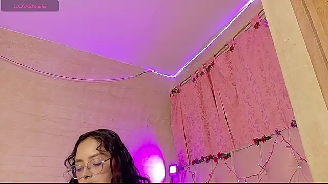 manumeow1 online show from 05-22-26, 12:19
