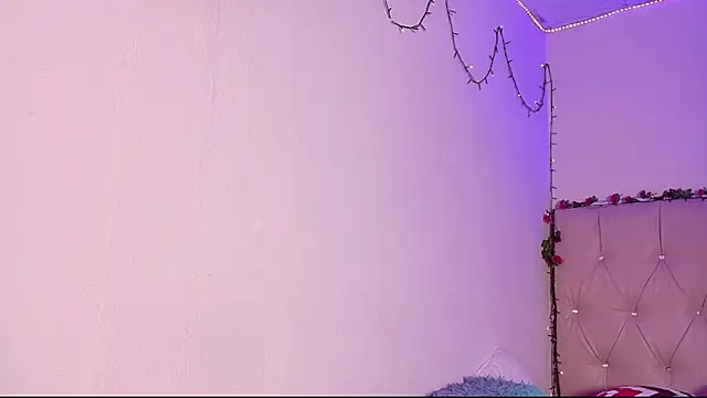 Snapshot of manumeow1 chatting on 02-22-26, 12:24 manumeow1 online show from 02-22-26, 12:24