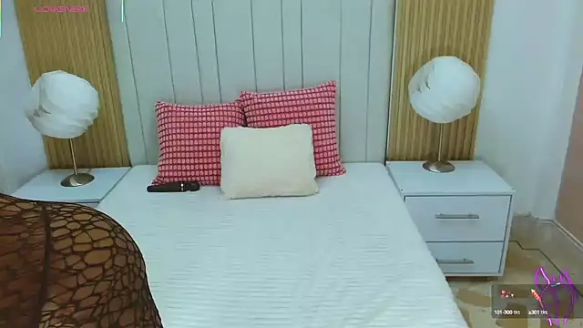 WildScarlet online show from 09-11-25, 01:22