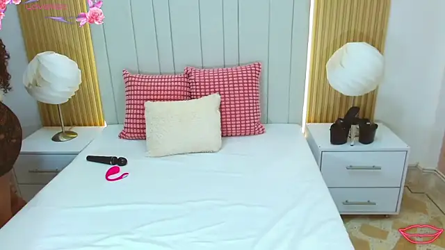 WildScarlet online show from 10-01-25, 01:04