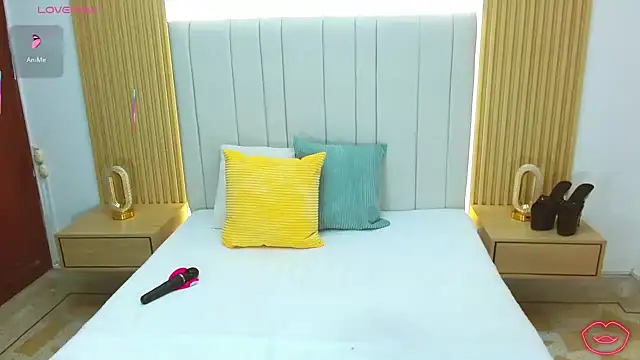 WildScarlet online show from 11-22-25, 12:48