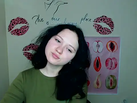 LadyAlice  online show from 11-06-25, 07:12