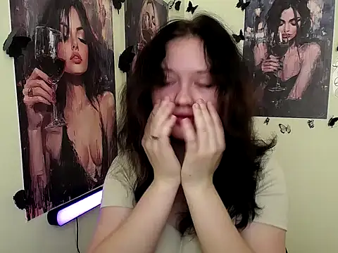 LadyAlice  online show from 09-20-25, 06:07