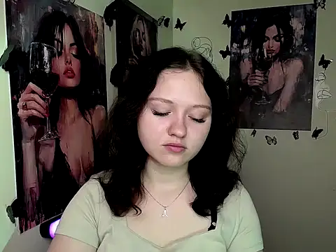 LadyAlice  online show from 09-24-25, 06:09