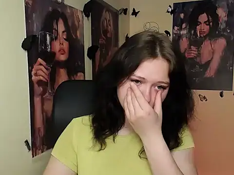 LadyAlice  online show from 04-09-26, 06:15