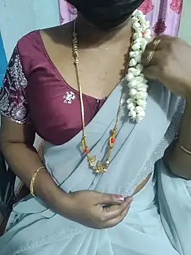 Snapshot of lolida69thamil chatting on 02-15-26, 02:49 lolida69thamil online show from 02-15-26, 02:49