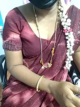 Snapshot of lolida69thamil chatting on 02-14-26, 06:02 lolida69thamil online show from 02-14-26, 06:02