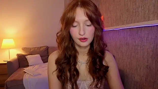 Betty Twinkle online show from 05-09-26, 01:53