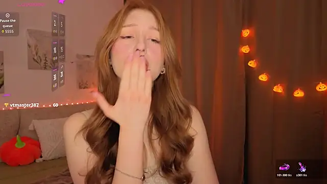 Betty Twinkle online show from 10-25-25, 10:21