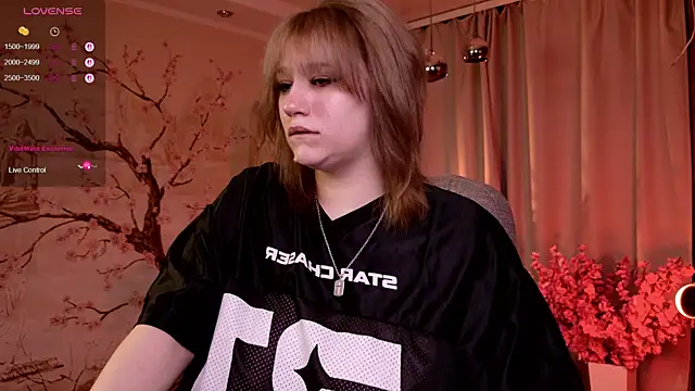 Morvelyn online show from 11-26-25, 03:01