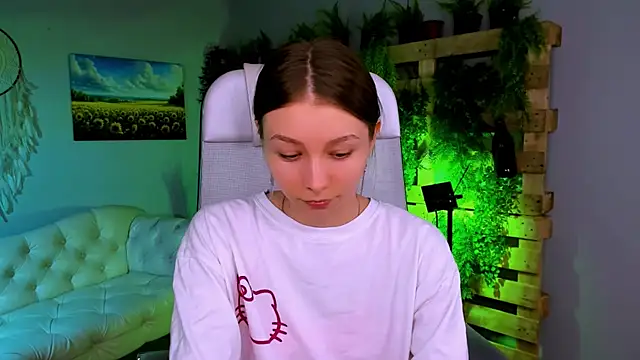 JulieDaniel online show from 11-21-25, 08:13