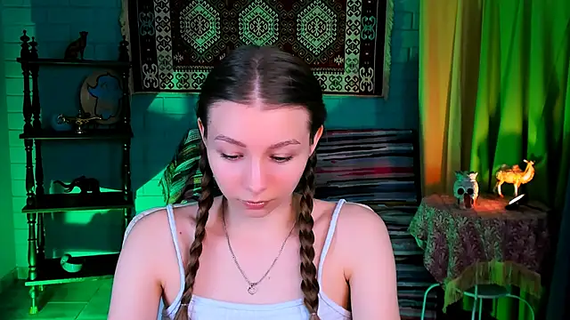 JulieDaniel online show from 12-02-25, 04:14