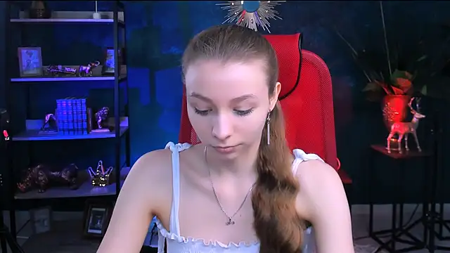 Snapshot of JulieDaniel chatting on 05-06-26, 04:16 JulieDaniel online show from 05-06-26, 04:16
