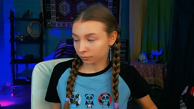 JulieDaniel online show from 09-15-25, 04:13