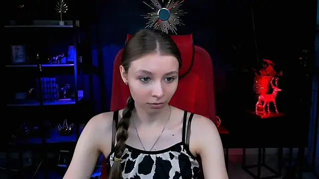 JulieDaniel online show from 04-10-26, 04:19