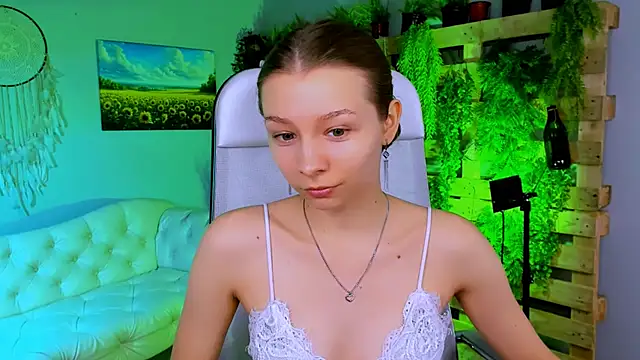 JulieDaniel online show from 11-25-25, 08:25