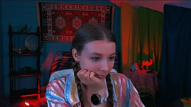 JulieDaniel online show from 09-23-25, 04:19