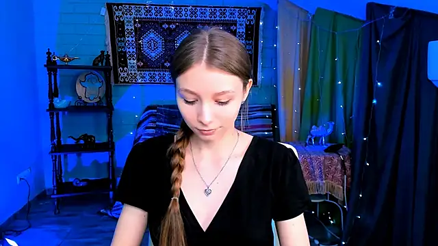 JulieDaniel online show from 04-13-26, 08:07