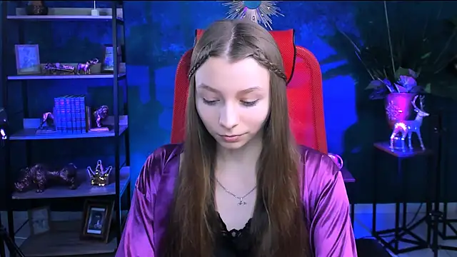 Snapshot of JulieDaniel chatting on 05-05-26, 04:15 JulieDaniel online show from 05-05-26, 04:15