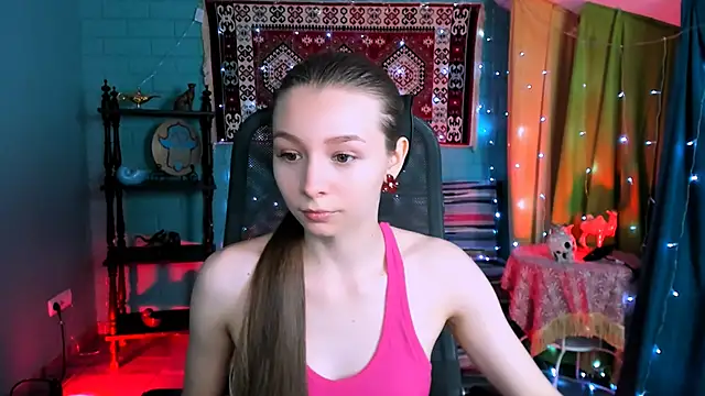 JulieDaniel online show from 02-09-26, 08:12