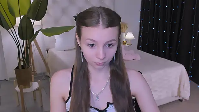 JulieDaniel online show from 03-10-26, 08:18