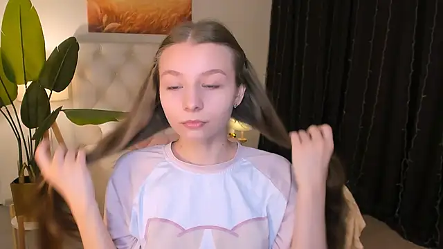 JulieDaniel online show from 03-25-26, 04:23