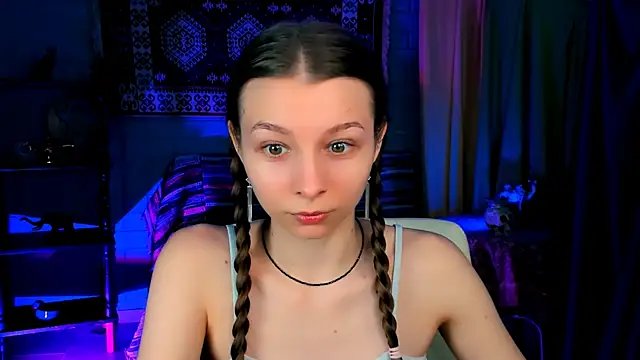 JulieDaniel online show from 11-17-25, 04:16