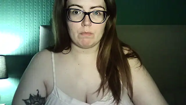 Curvy-BellaX online show from 09-10-25, 07:13