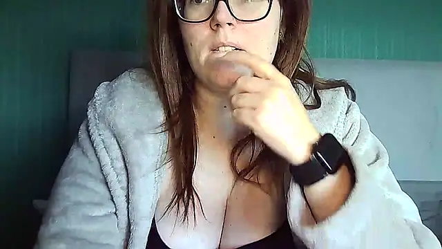 Curvy-BellaX online show from 09-16-25, 10:16
