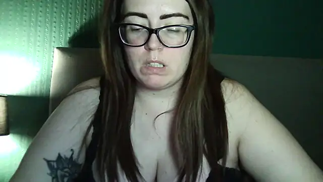 Curvy-BellaX online show from 10-11-25, 07:48
