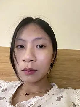 Snapshot of Lil-Gi chatting on 09-12-25, 03:34 Lil-Gi online show from 09-12-25, 03:34