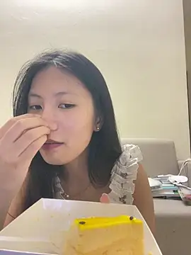 Lil-Gi online show from 10-30-25, 03:31