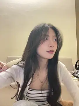 Lil-Gi online show from 11-15-25, 05:17