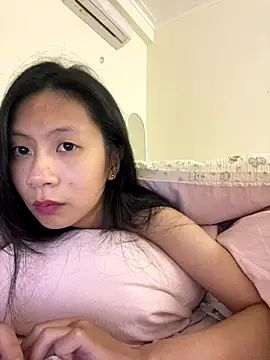 Lil-Gi online show from 11-21-25, 03:33