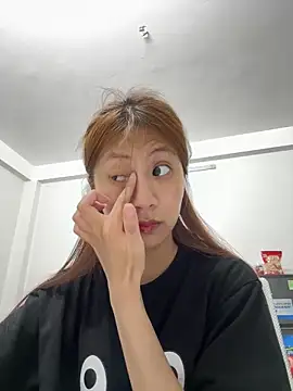 Lil-Gi online show from 05-08-26, 04:33