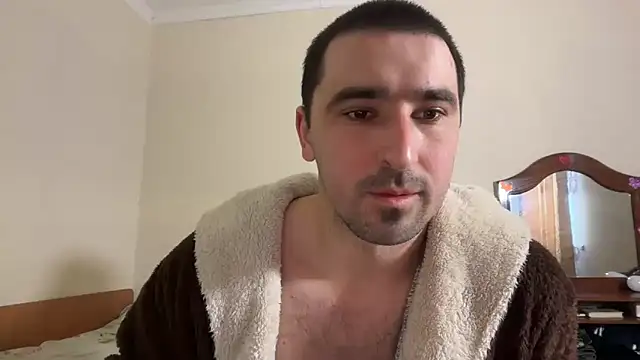 Snapshot of Hard_to_Obey chatting on 02-14-26, 02:06 Hard to Obey online show from 02-14-26, 02:06