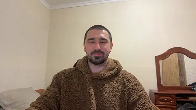 Snapshot of Hard_to_Obey chatting on 02-04-26, 06:36 Hard to Obey online show from 02-04-26, 06:36