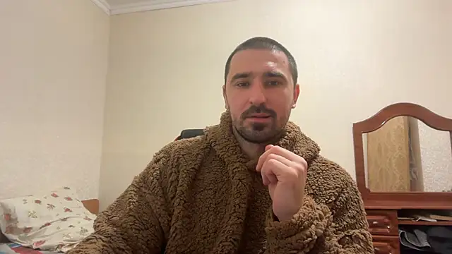 Snapshot of Hard_to_Obey chatting on 01-31-26, 07:12 Hard to Obey online show from 01-31-26, 07:12