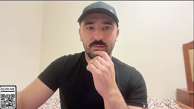 Snapshot of Hard_to_Obey chatting on 10-14-25, 05:57 Hard to Obey online show from 10-14-25, 05:57
