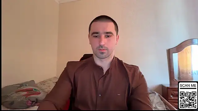 Snapshot of Hard_to_Obey chatting on 03-01-26, 01:33 Hard to Obey online show from 03-01-26, 01:33