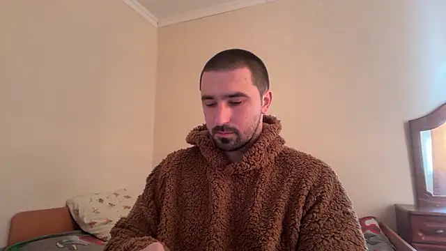 Snapshot of Hard_to_Obey chatting on 02-01-26, 11:19 Hard to Obey online show from 02-01-26, 11:19