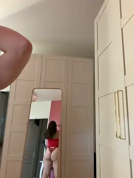 chloedlm5 online show from 04-07-26, 08:49