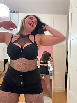 chloedlm5 online show from 04-03-26, 08:59