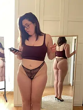 chloedlm5 online show from 03-08-26, 12:19