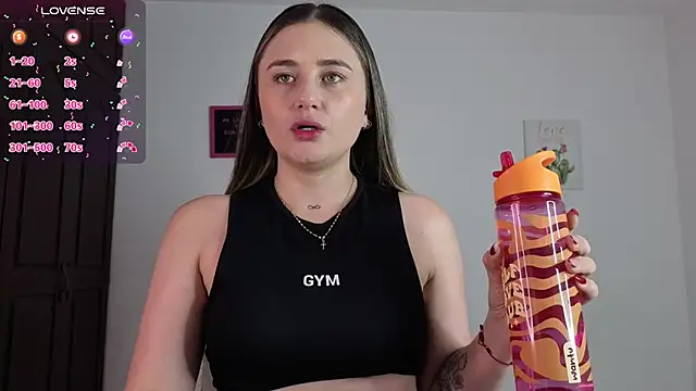 Veronika  Winslow  online show from 11-02-25, 04:06