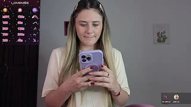 Veronika  Winslow  online show from 11-04-25, 05:22