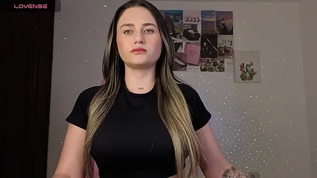 Veronika  Winslow  online show from 04-24-26, 06:26