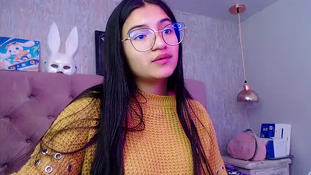 laurenelove online show from 11-14-25, 04:05