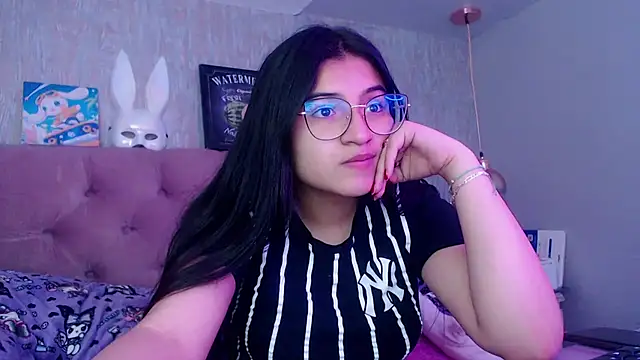 laurenelove online show from 11-15-25, 02:48