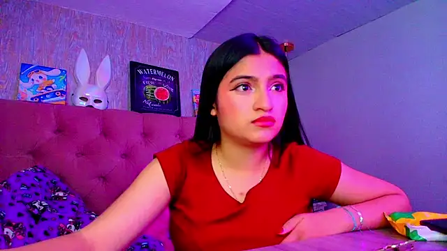 laurenelove online show from 11-17-25, 03:32